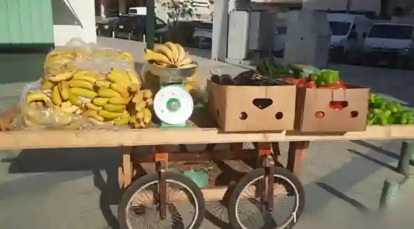 أمانة جدة تبدء تطبيق اجراء عاجل حول بيع الخضار في سوق العزيزية 