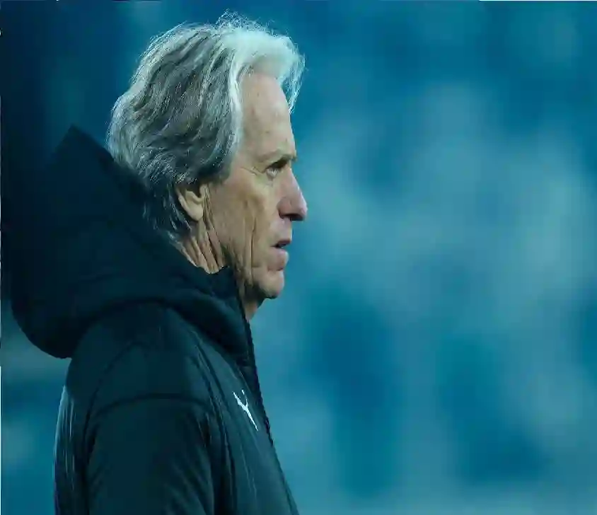 بن نافل يصعق جماهير الهلال بهذا القرار حول المدرب الجديد