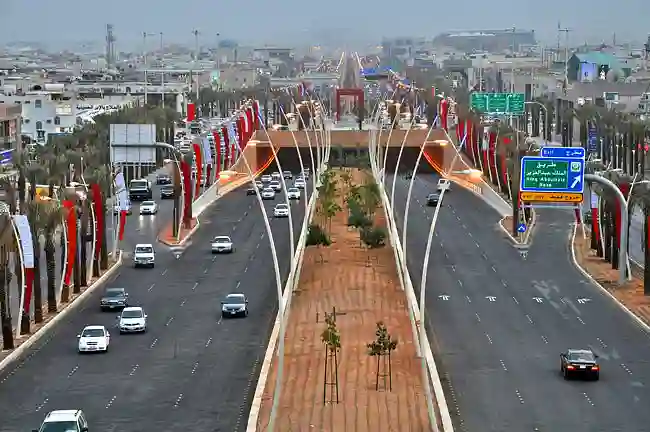 طرق بديلة لتجنب زحام طريق الملك عبد الله في الصباح