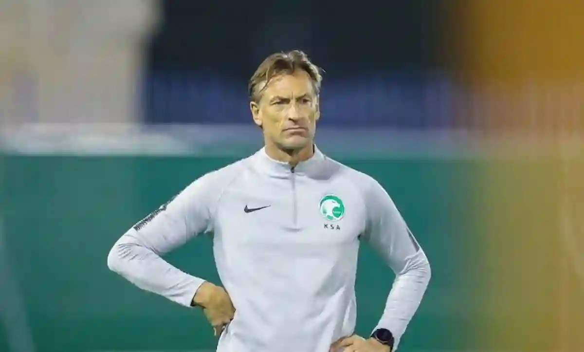 مصادر تحسم الجدل حول مصير رينارد 