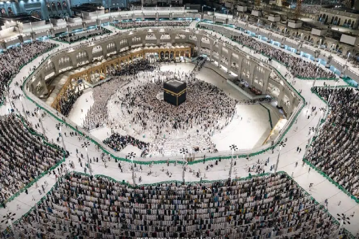 شؤون الحرمين تعلن عن رصد مخالفة جديدة من اليوم على زوار المسجد الحرام 